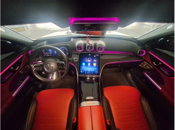 Car image 14