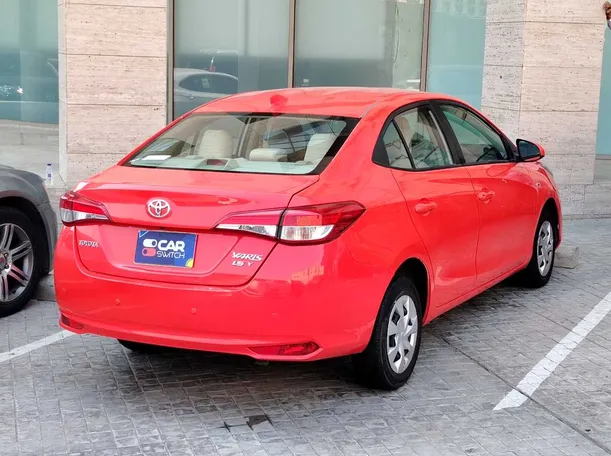 Car image 5