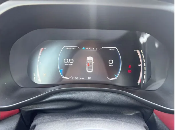 Car image 18