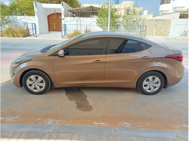 Car image 8