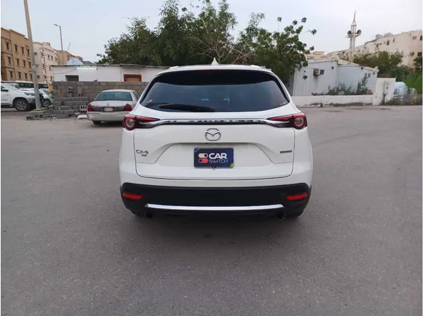 Car image 6