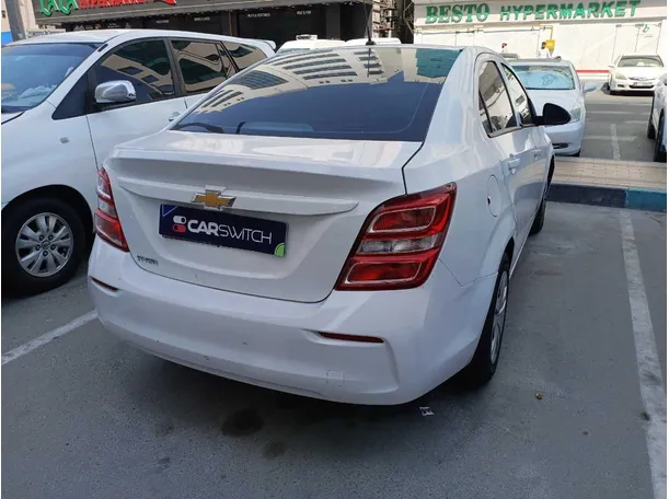 Car image 5