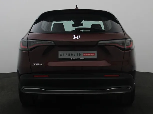 Car image 11