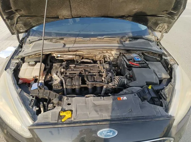 Car image 19
