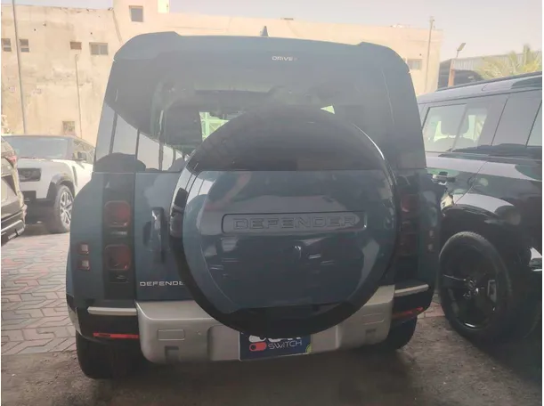 Car image 6