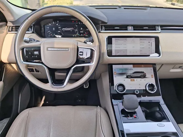 Car image 17