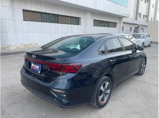 Car image 5