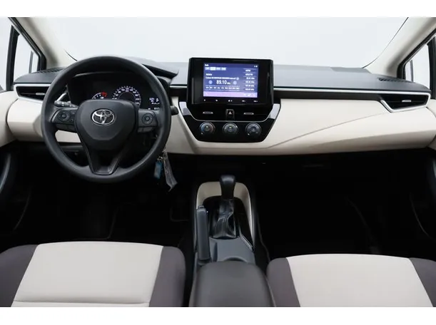Car image 14