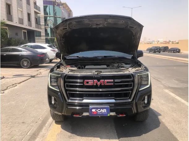 Car image 25
