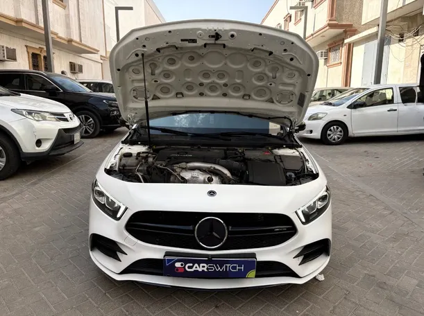 Car image 28