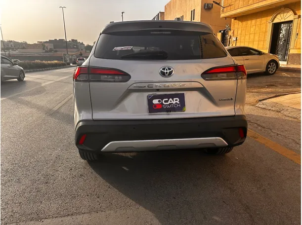 Car image 6