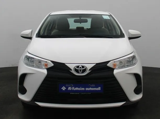 Car image 11