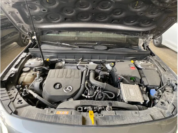 Car image 27