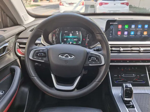 Car image 17