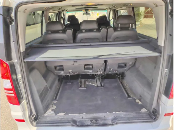 Car image 32