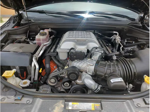 Car image 25
