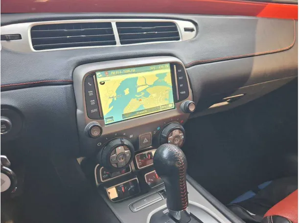 Car image 17