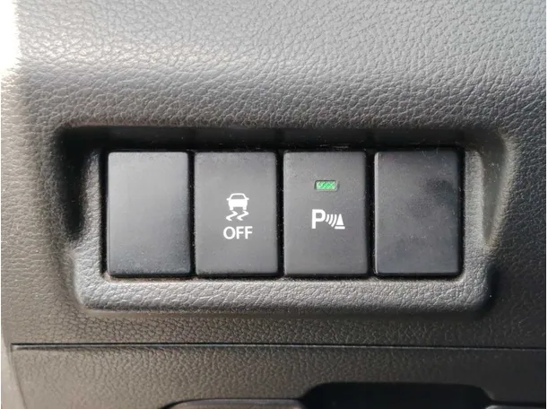 Car image 28