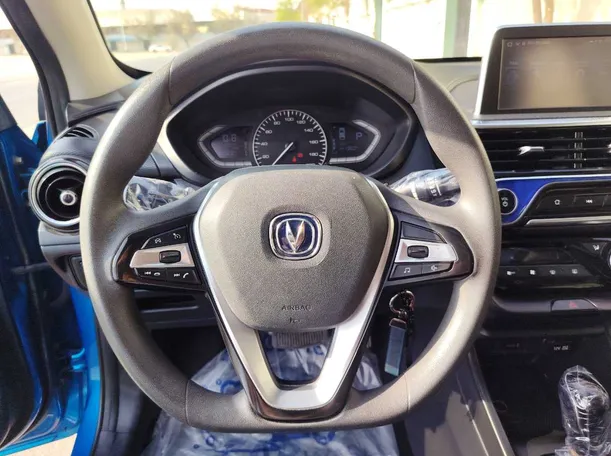 Car image 23