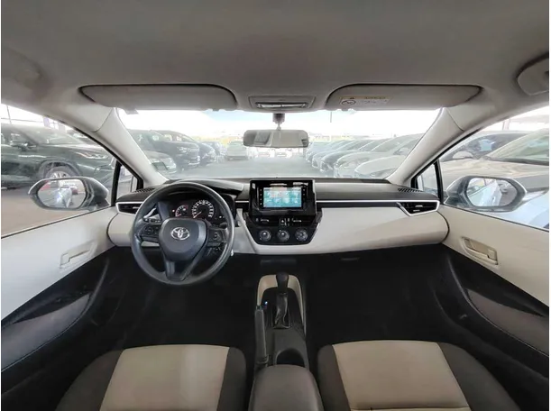 Car image 17