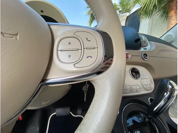 Car image 20