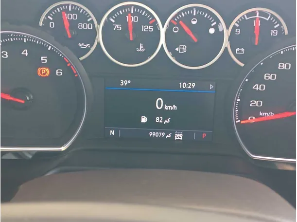 Car image 17