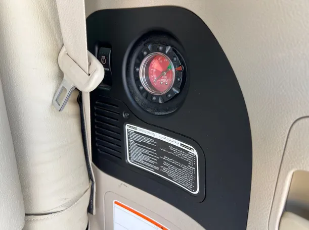 Car image 23