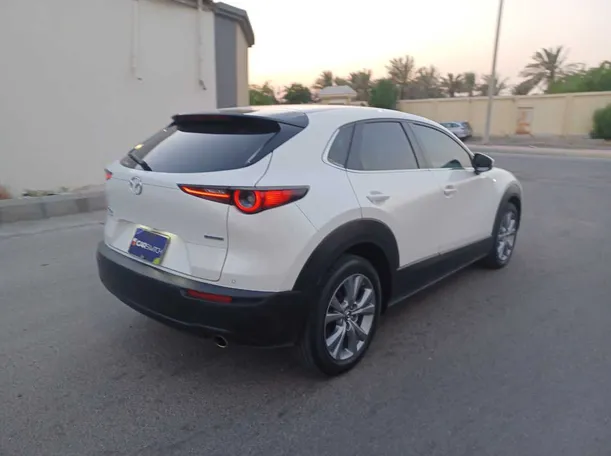 Car image 5