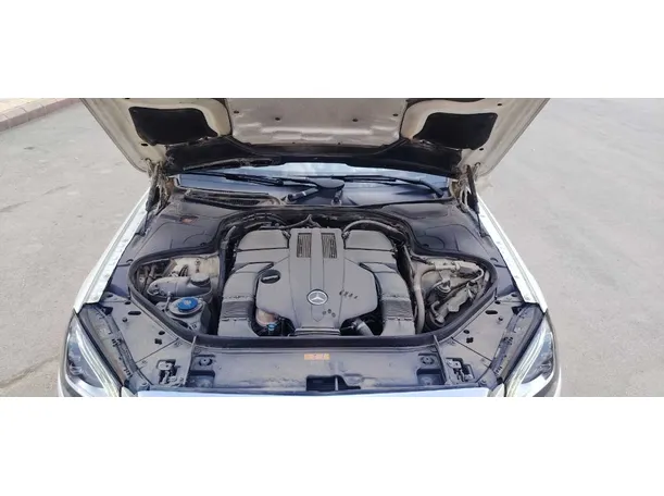 Car image 32