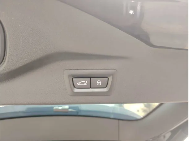 Car image 48