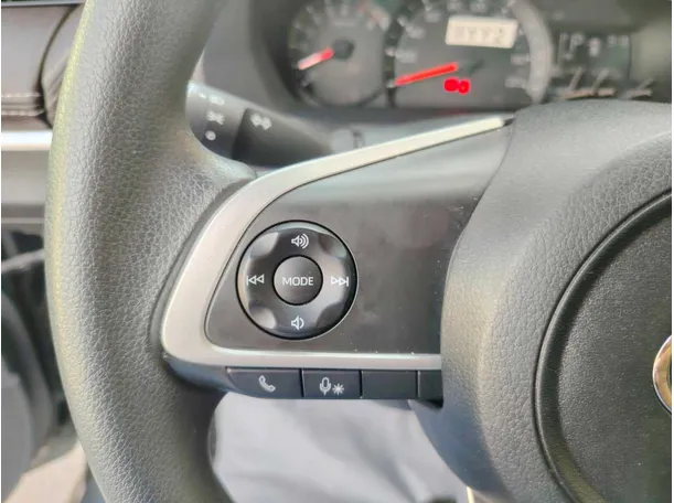 Car image 40