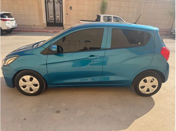 Car image 8
