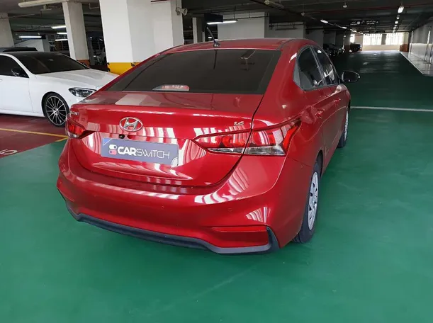 Car image 5