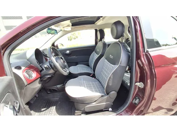 Car image 12