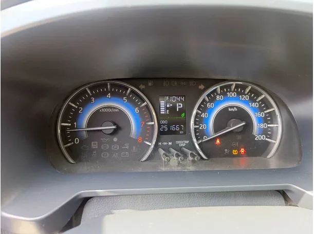 Car image 27