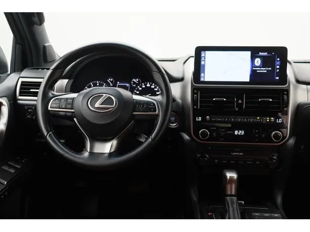 Car image 15