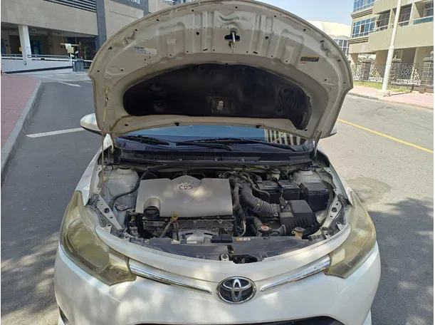 Car image 19