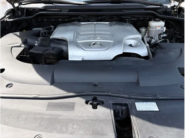 Car image 32