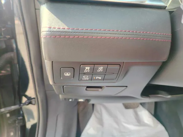Car image 34