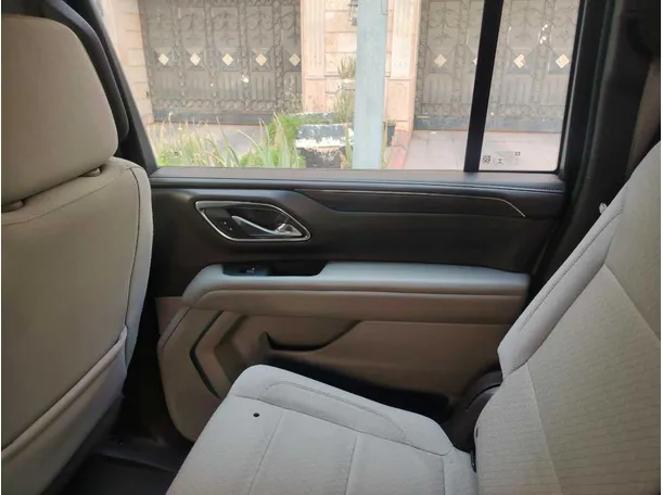 Car image 39