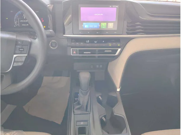 Car image 23