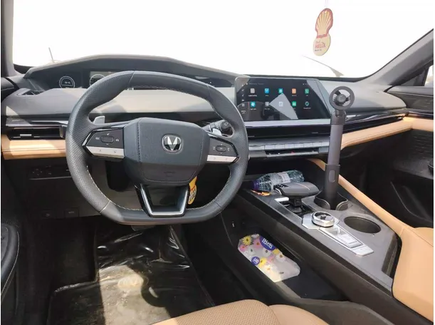 Car image 27