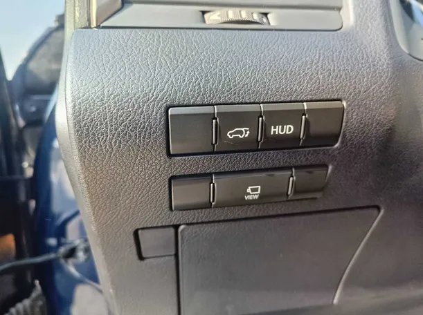 Car image 34
