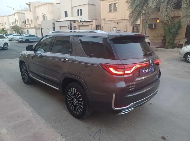 Car image 7