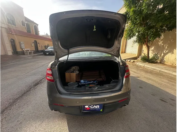 Car image 22