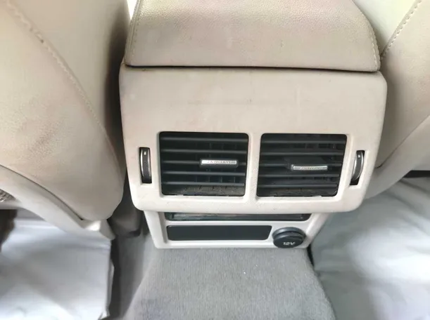 Car image 31