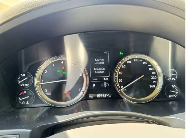Car image 29