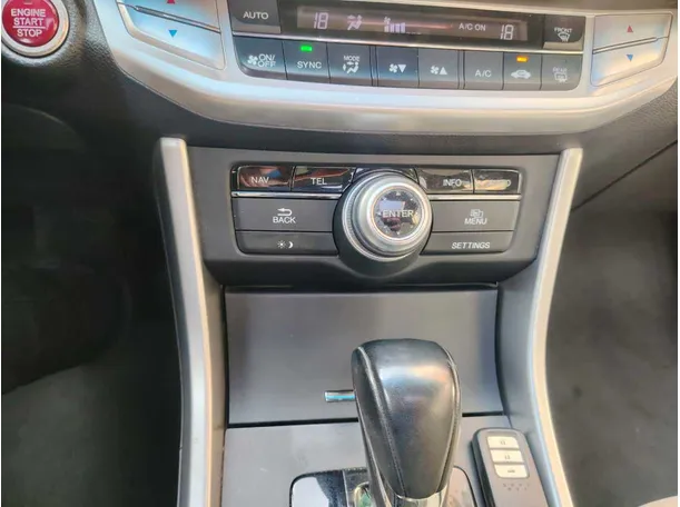 Car image 23
