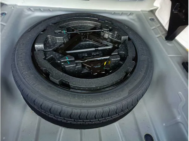 Car image 38