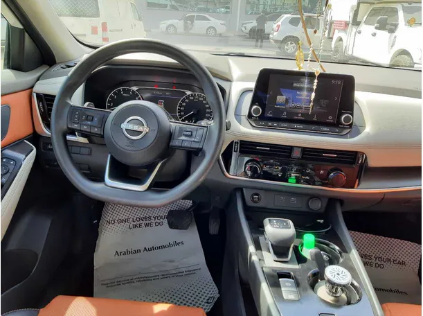 Car image 14
